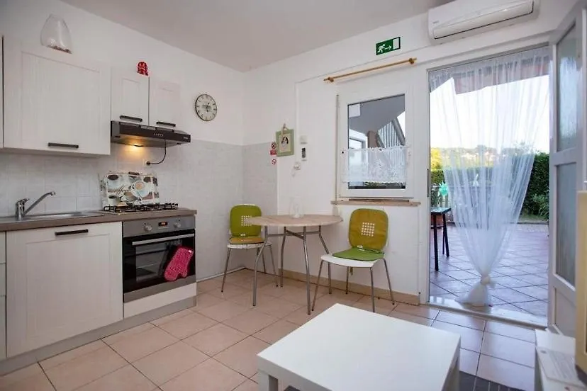 Apartments Villa Leylandia Kanfanar
