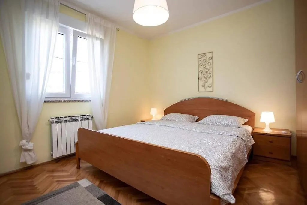 Apartments Villa Leylandia Kanfanar 0*,