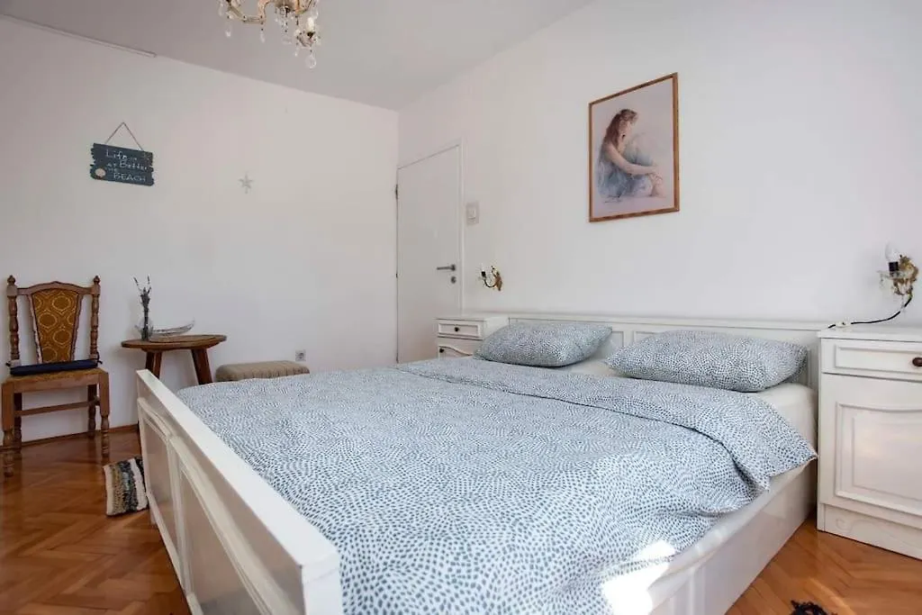 Apartments Villa Leylandia Kanfanar Croatia