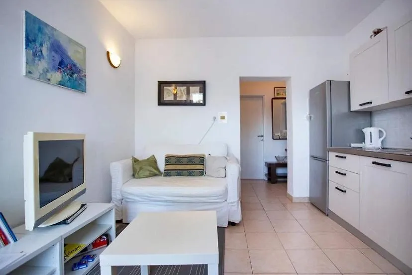Apartments Villa Leylandia Kanfanar 0*,
