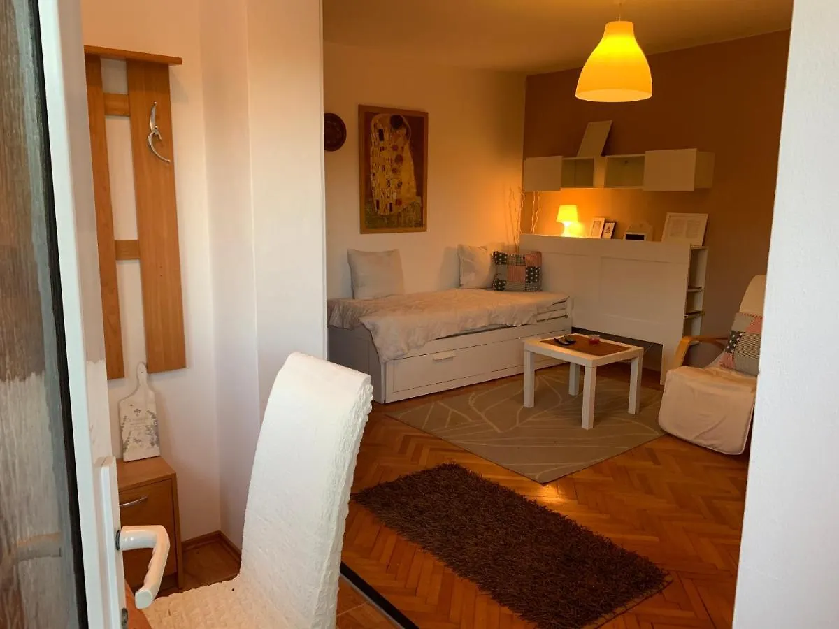 Apartments Villa Leylandia Kanfanar